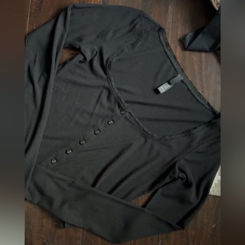 SKIMS soft lounge button up top